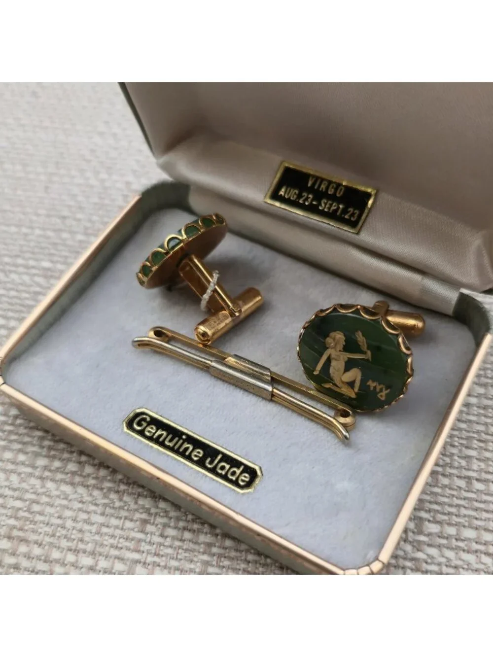 Vintage Swank Virgo Jade Stone Cufflinks and Tie Clip Set B1352